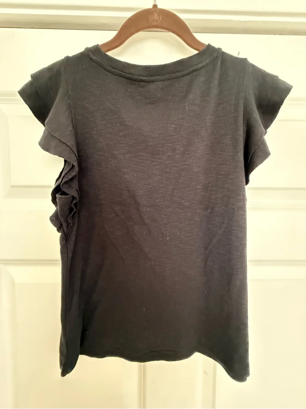 GAP Black Ruffle Sleeve Short-Sleeve Tee - Picture 3 of 7